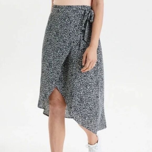 American eagle leopard wrap midi skirt women’s size M‎ - Picture 1 of 7